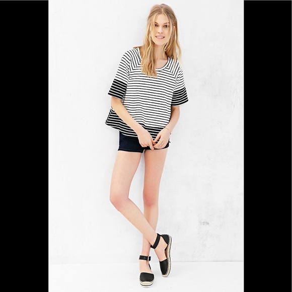 Colorblock Mixed Striped Flutter Swing T-Shirt Top - Picture 4 of 8